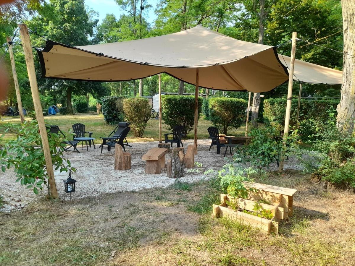 Camping Les Portes De Sancerre Saint-Satur Esterno foto
